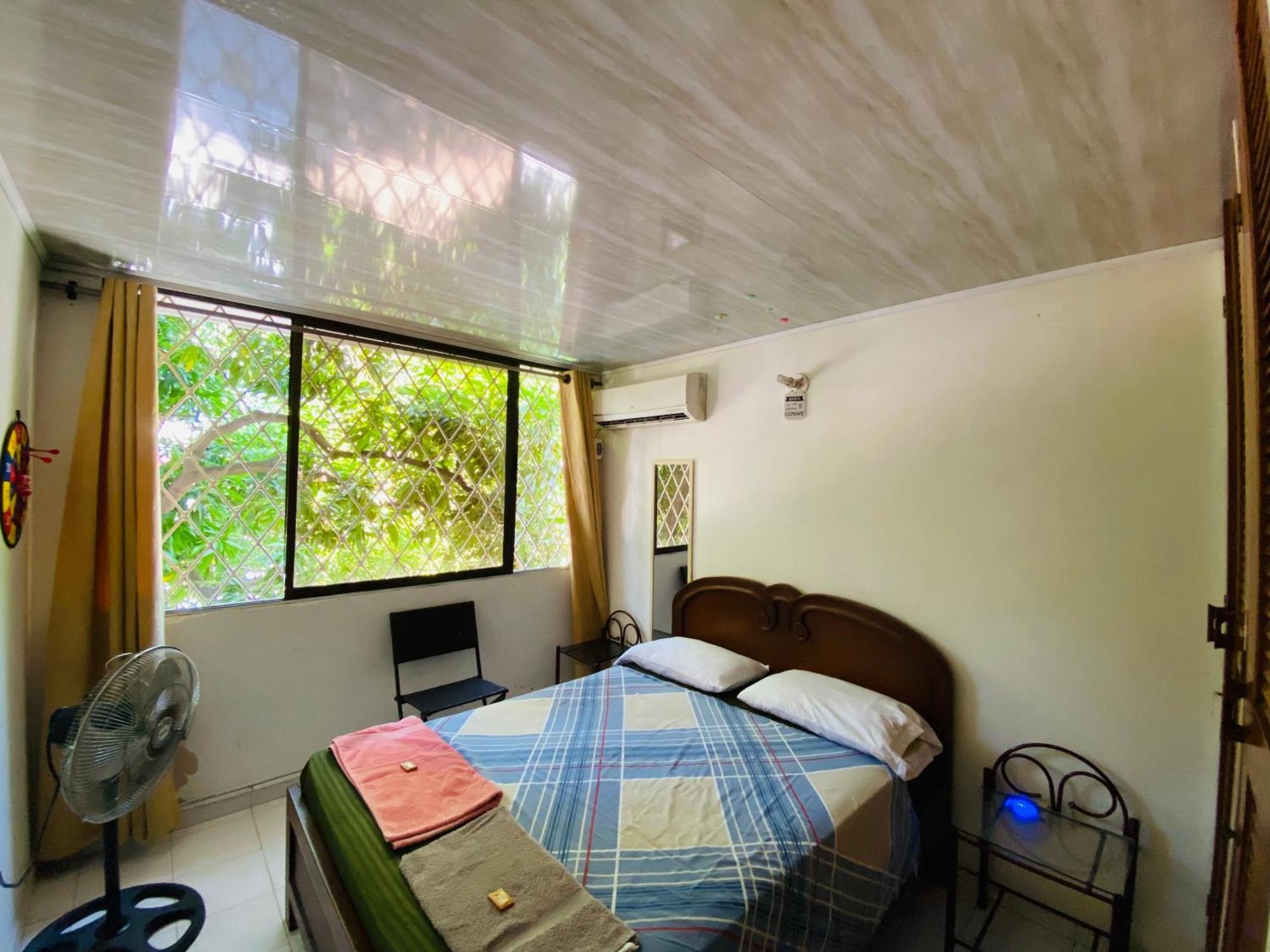 Casa Feliz Hostal Санта Марта Екстериор снимка