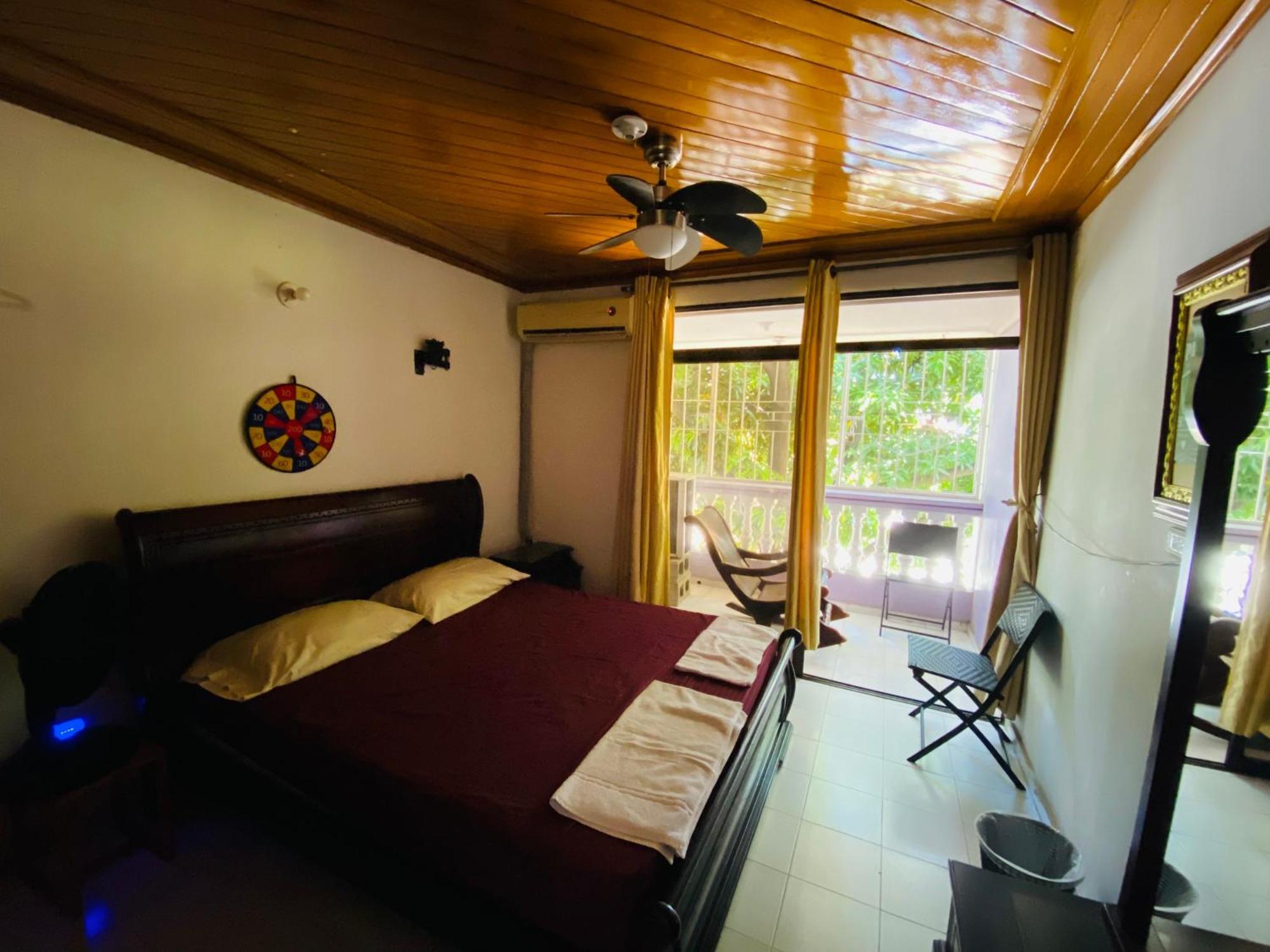 Casa Feliz Hostal Санта Марта Екстериор снимка